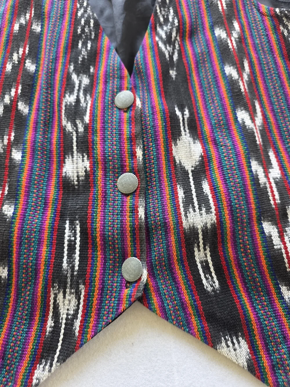 David Wayne Men's Multicolor Striped Pattern Vest with Black Base